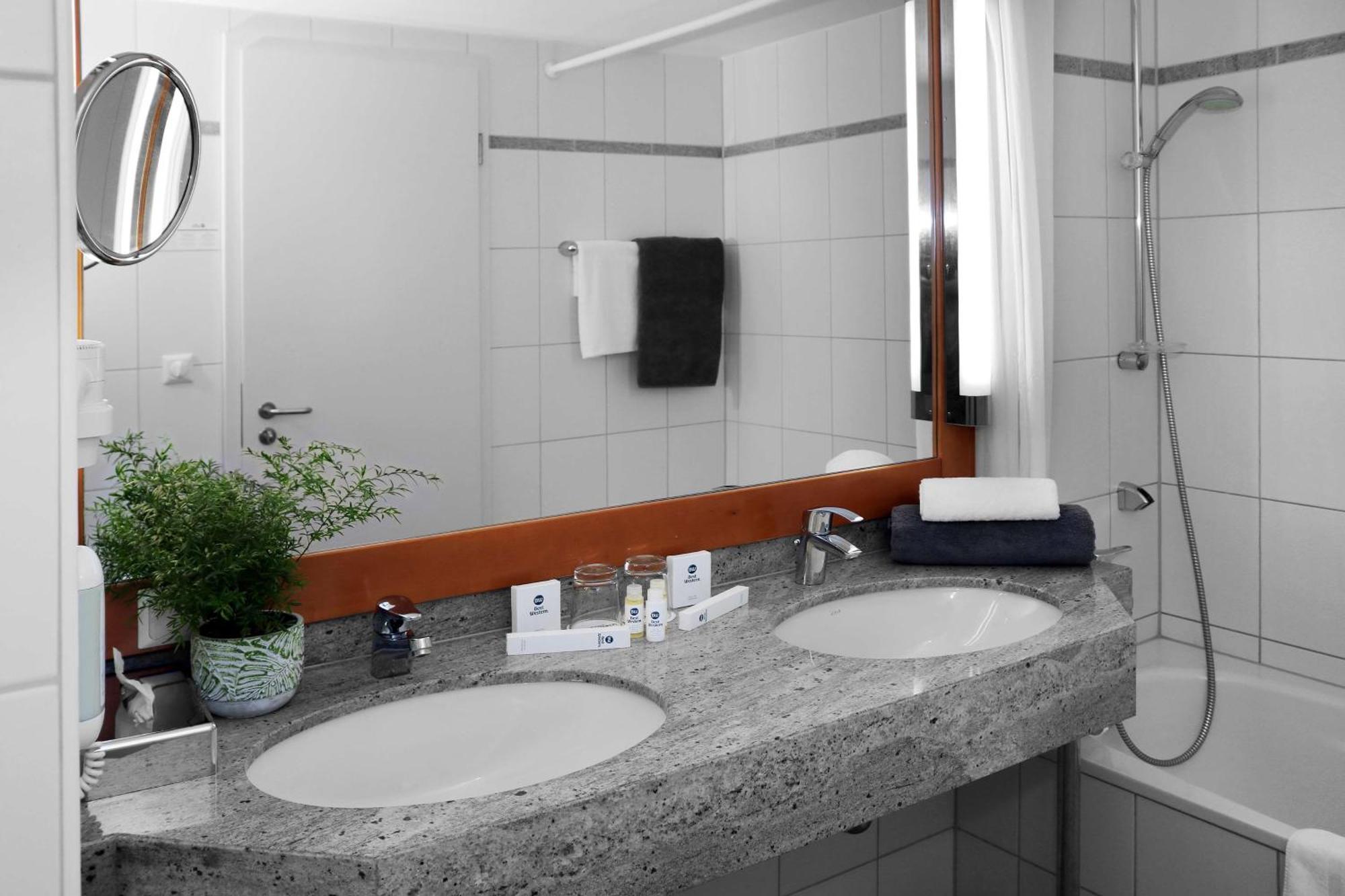 Best Western Hotel Halle-Merseburg Esterno foto